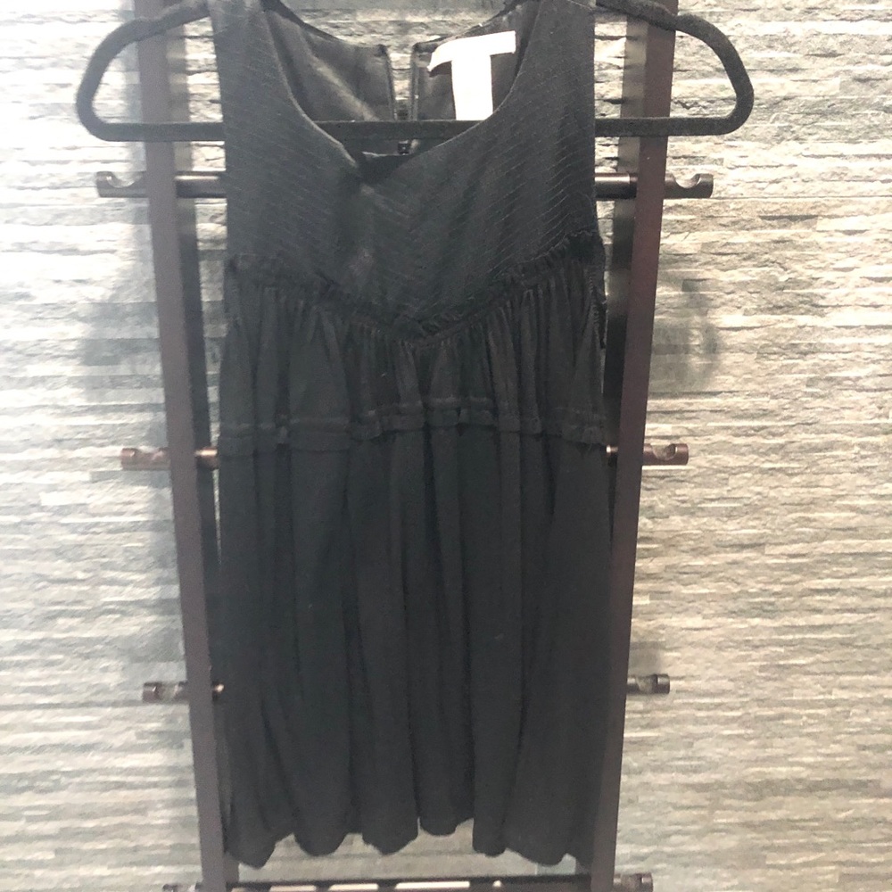 Miss Closet Fancy Sleeveless Top